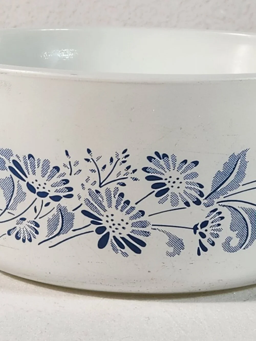 VTG PYREX 474-B COLONIAL MIST 1.5L CORNING NY USA CASSEROLE BOWL WHITE BLUE VG+